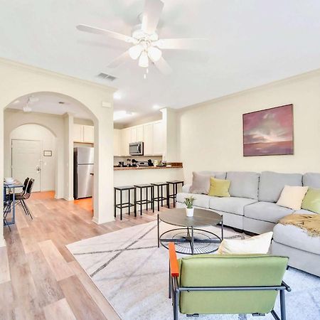 Modern 2Br Condo - Hot Tub And Pool - Near Disney Orlando Bagian luar foto